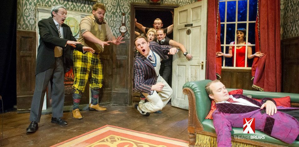 The play that goes wrong a sunday matinee after a vegan Sunday lunch
